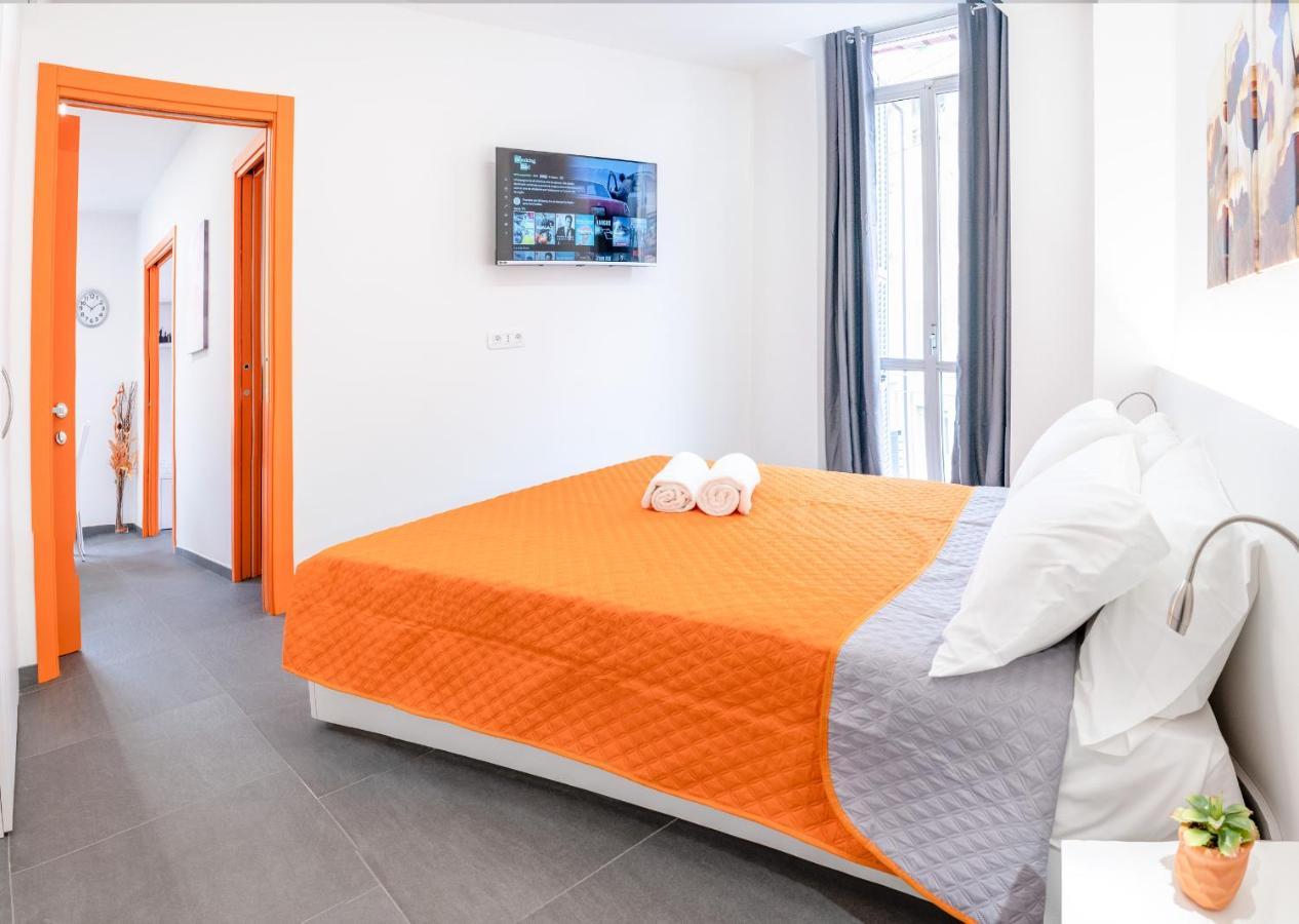 Colours Apartments & Rooms 산레모 외부 사진