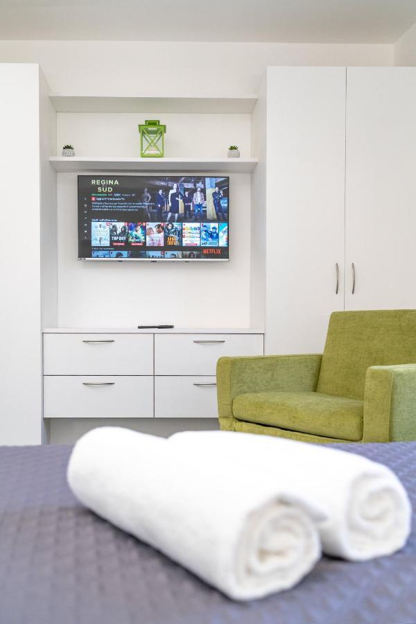 Colours Apartments & Rooms 산레모 외부 사진