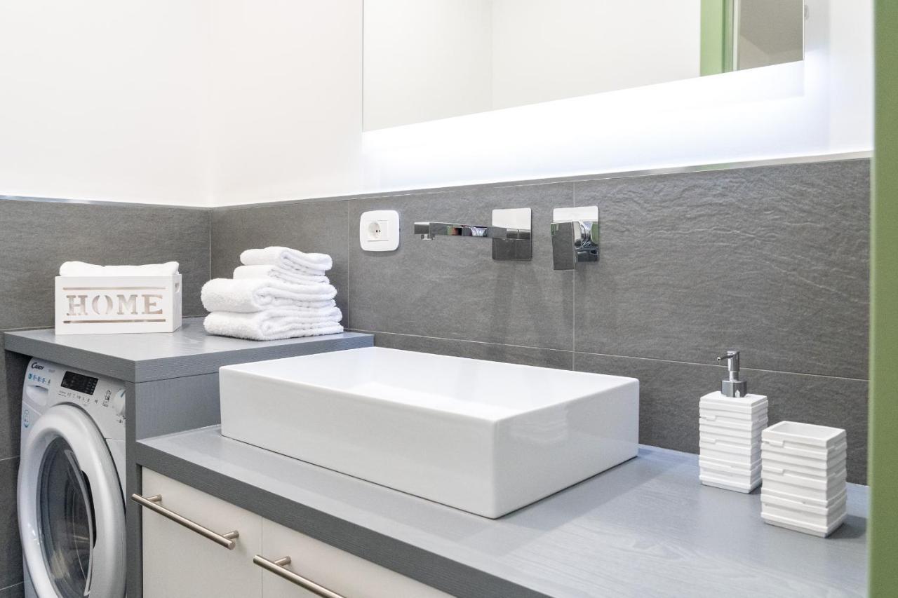 Colours Apartments & Rooms 산레모 외부 사진